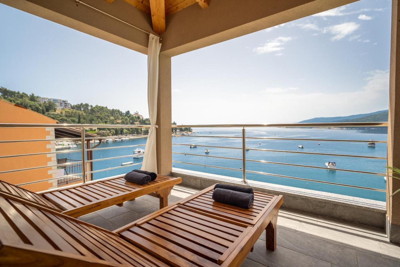 Seafront 2-Bedroom Apartment Nika - Rabac Εξωτερικό φωτογραφία