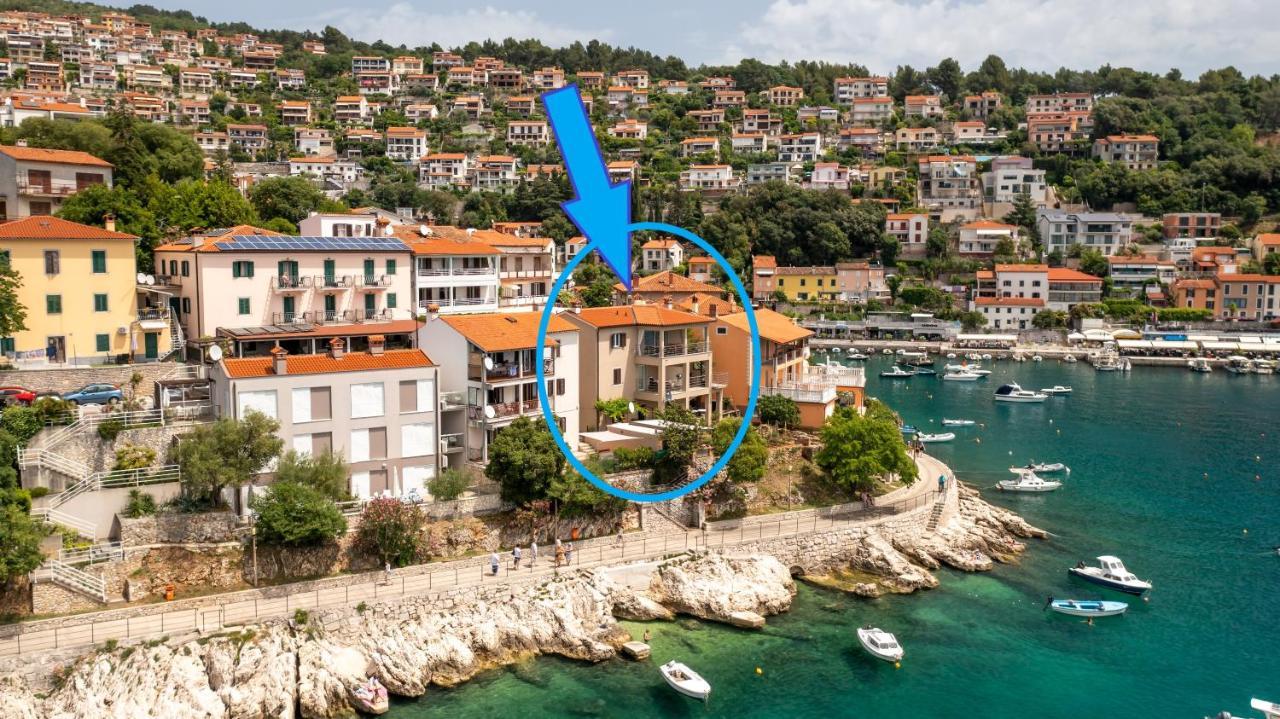 Seafront 2-Bedroom Apartment Nika - Rabac Εξωτερικό φωτογραφία