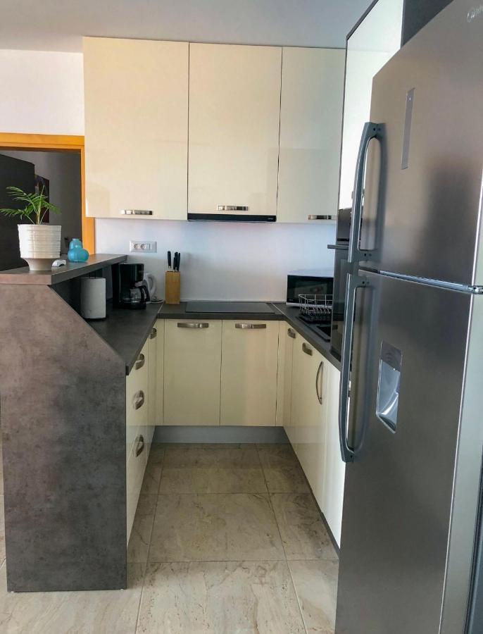 Seafront 2-Bedroom Apartment Nika - Rabac Εξωτερικό φωτογραφία