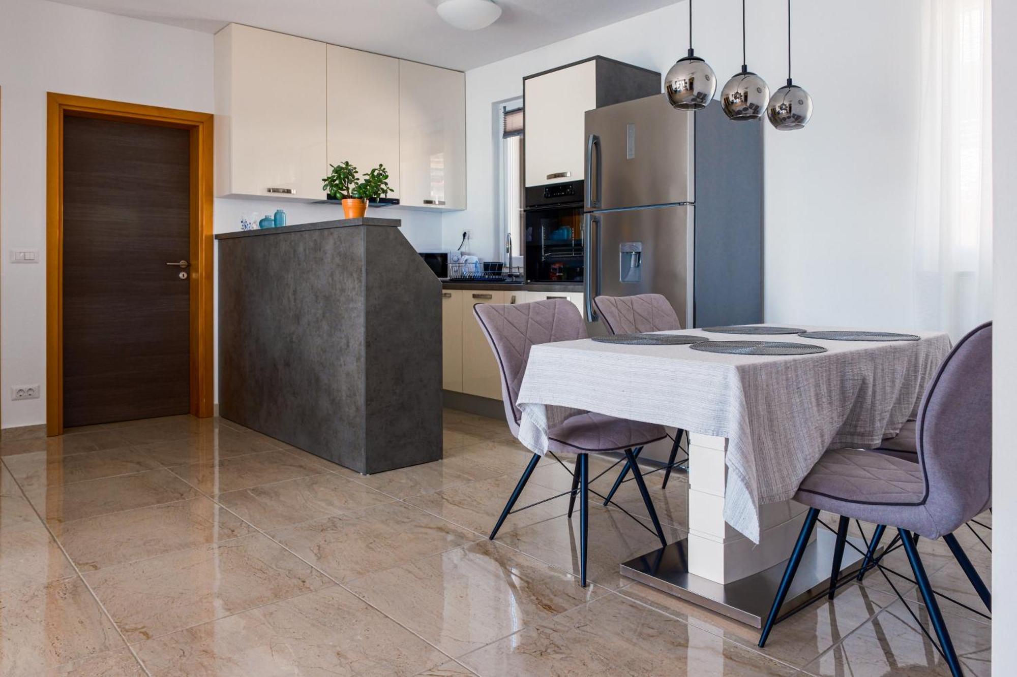 Seafront 2-Bedroom Apartment Nika - Rabac Εξωτερικό φωτογραφία
